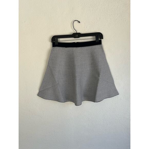 Anthropologie English Factory Woman Stripped Knit A-Line Mini Skirt, Siz… - Picture 2 of 9